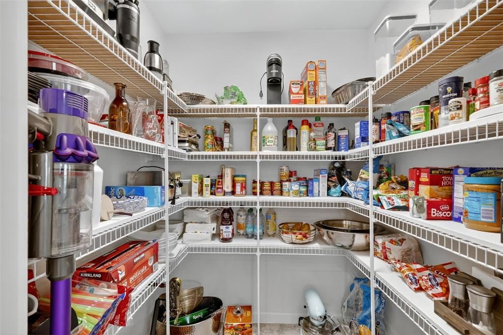 For Sale: $625,000 (3 beds, 2 baths, 1806 Square Feet)