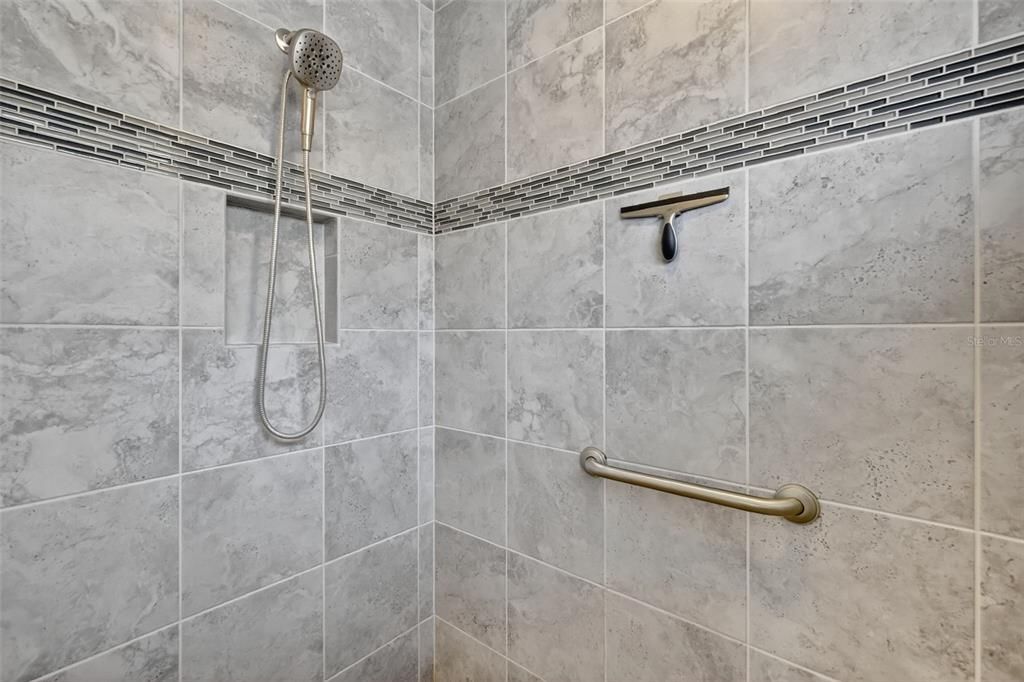 For Sale: $625,000 (3 beds, 2 baths, 1806 Square Feet)