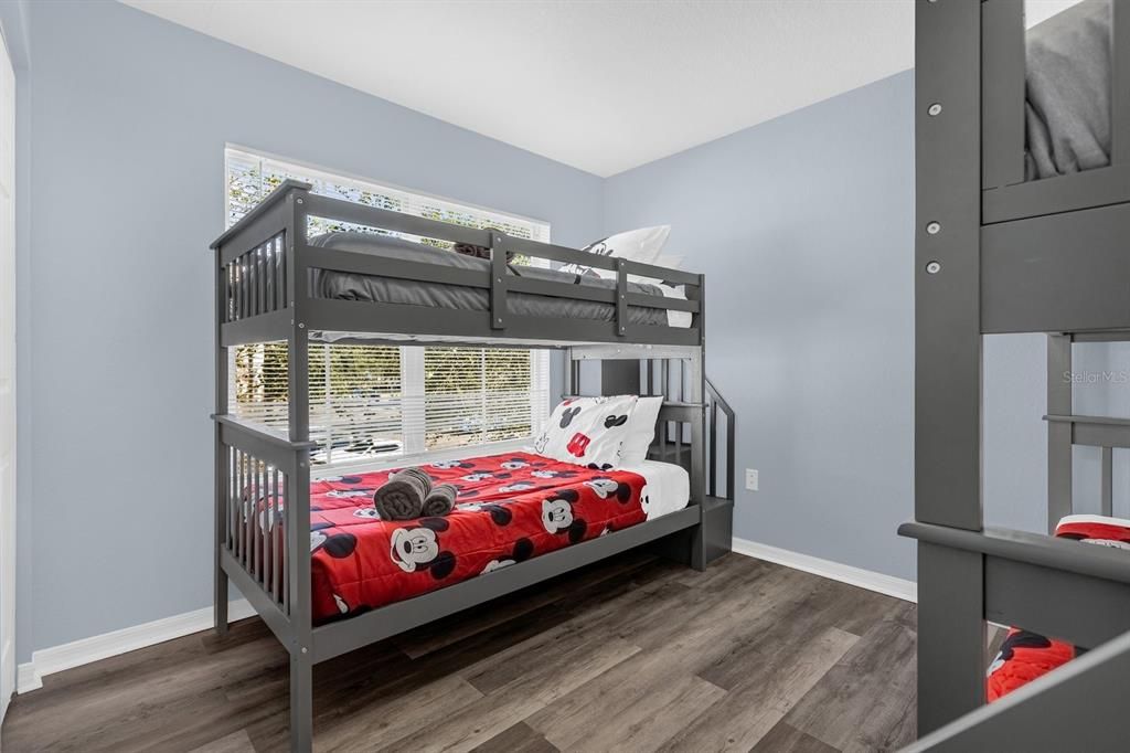 В аренду: $2,400 (4 спален, 3 ванн, 1470 Квадратных фут)