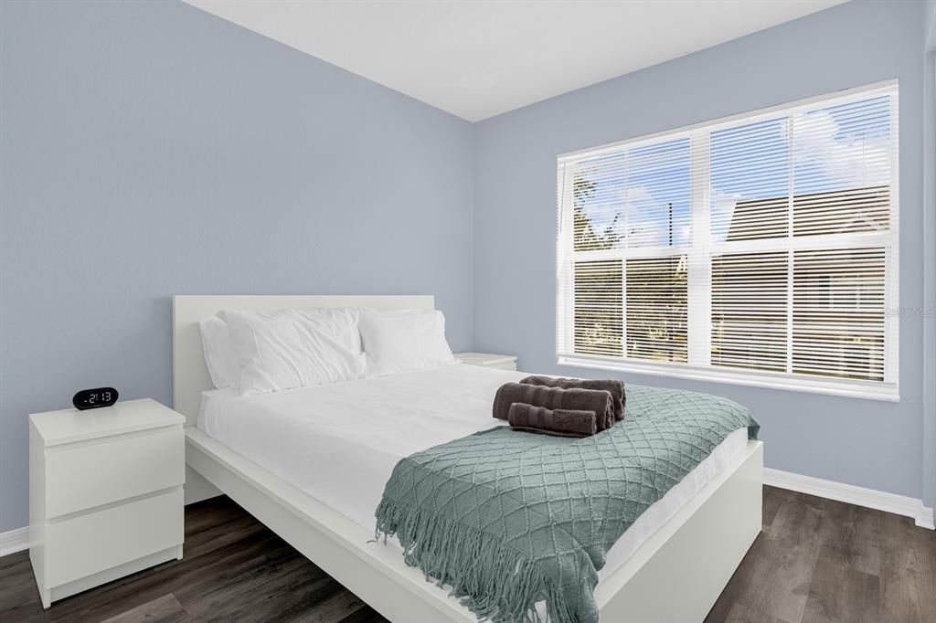 В аренду: $2,400 (4 спален, 3 ванн, 1470 Квадратных фут)