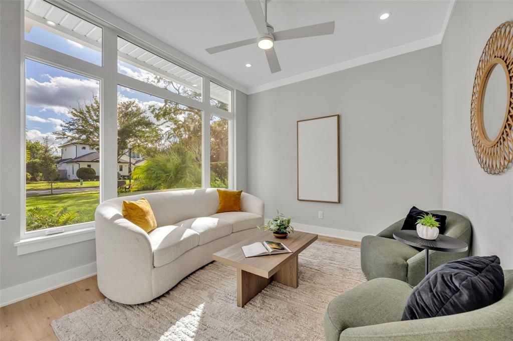 Activo con contrato: $2,400,000 (4 camas, 4 baños, 3570 Pies cuadrados)