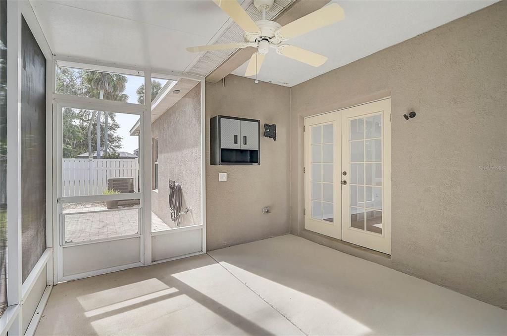 For Sale: $339,900 (3 beds, 2 baths, 1767 Square Feet)