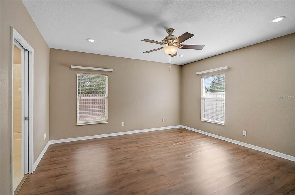 For Sale: $339,900 (3 beds, 2 baths, 1767 Square Feet)