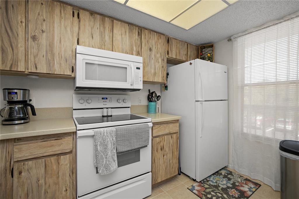 待售: $114,000 (2 贝兹, 2 浴室, 1032 平方英尺)