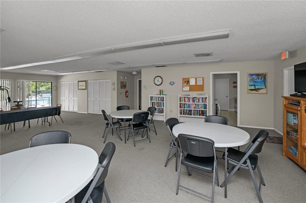 待售: $114,000 (2 贝兹, 2 浴室, 1032 平方英尺)