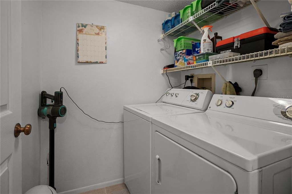 待售: $114,000 (2 贝兹, 2 浴室, 1032 平方英尺)