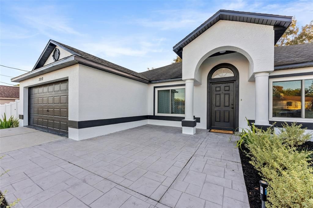 待售: $355,000 (3 贝兹, 2 浴室, 1978 平方英尺)