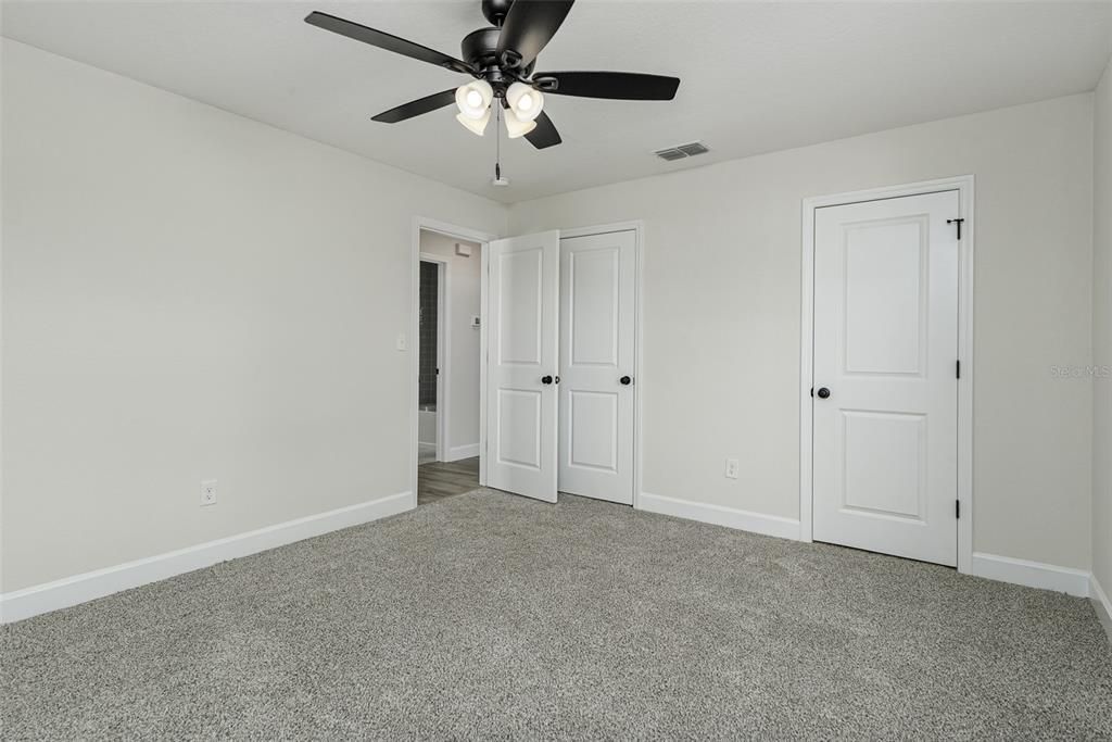 For Sale: $289,950 (3 beds, 2 baths, 1360 Square Feet)