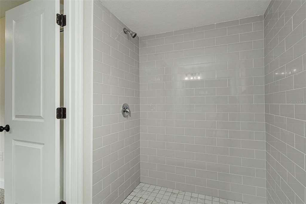 For Sale: $289,950 (3 beds, 2 baths, 1360 Square Feet)