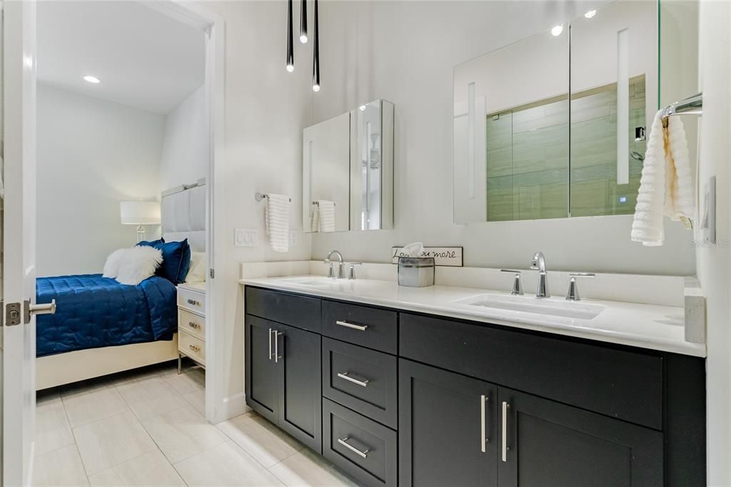 For Sale: $1,289,000 (3 beds, 3 baths, 2938 Square Feet)