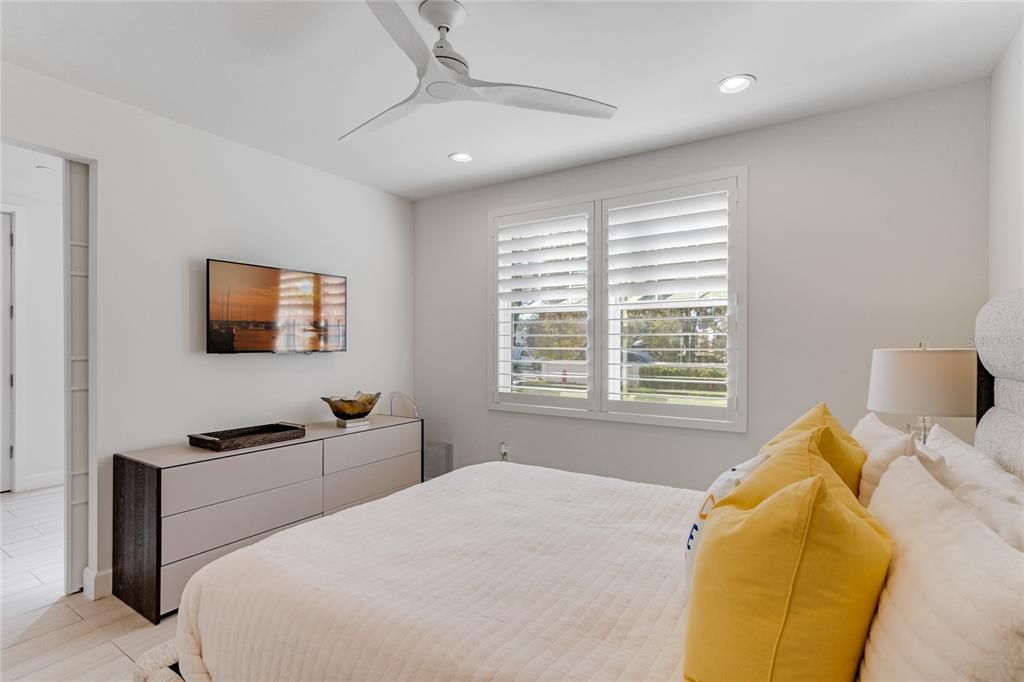 For Sale: $1,289,000 (3 beds, 3 baths, 2938 Square Feet)