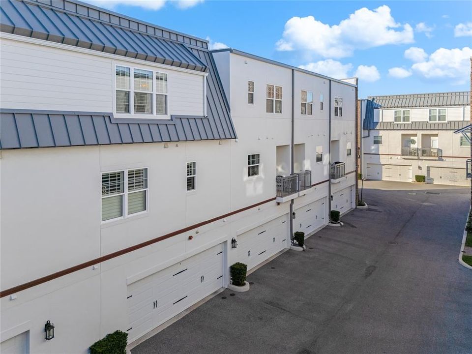 For Sale: $1,289,000 (3 beds, 3 baths, 2938 Square Feet)