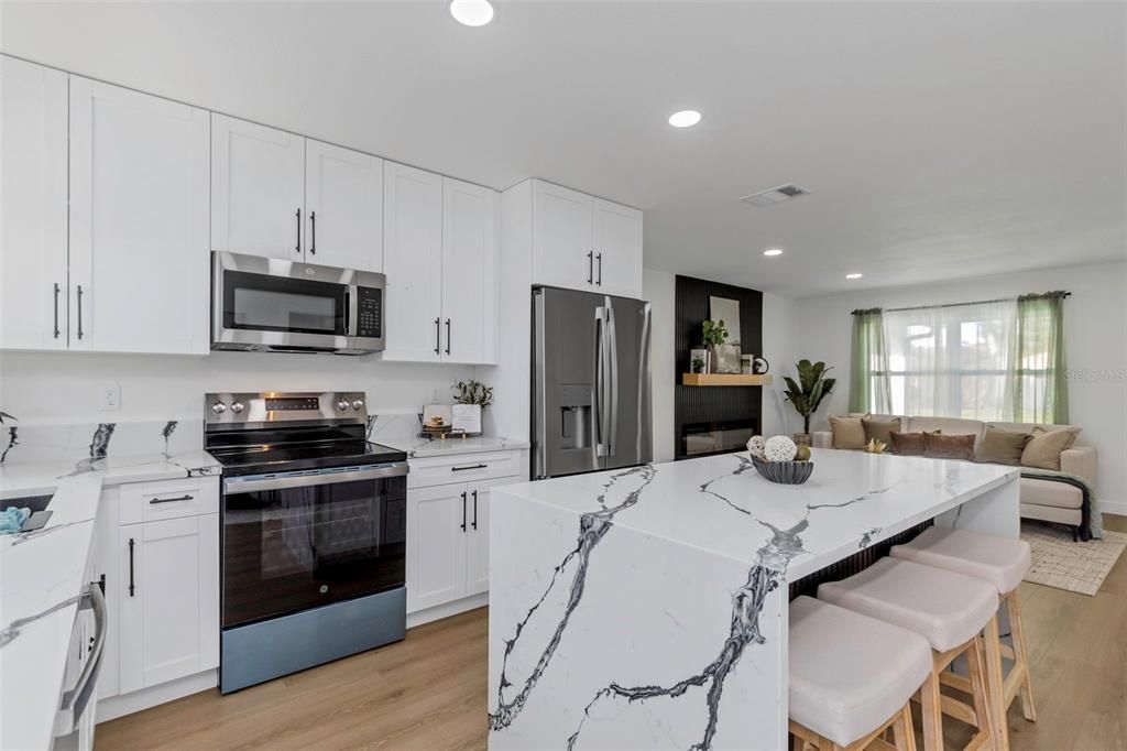 Active With Contract: $465,000 (4 beds, 2 baths, 1425 Square Feet)