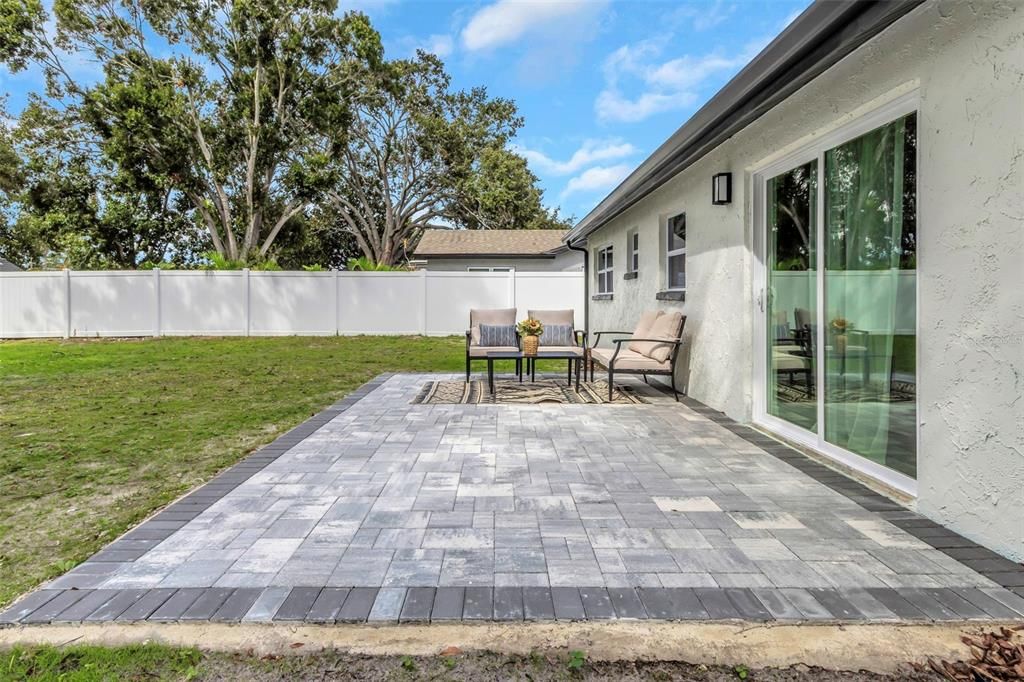 Active With Contract: $465,000 (4 beds, 2 baths, 1425 Square Feet)