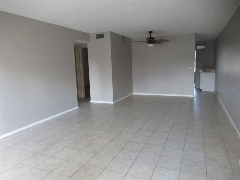For Rent: $1,650 (2 beds, 2 baths, 1100 Square Feet)