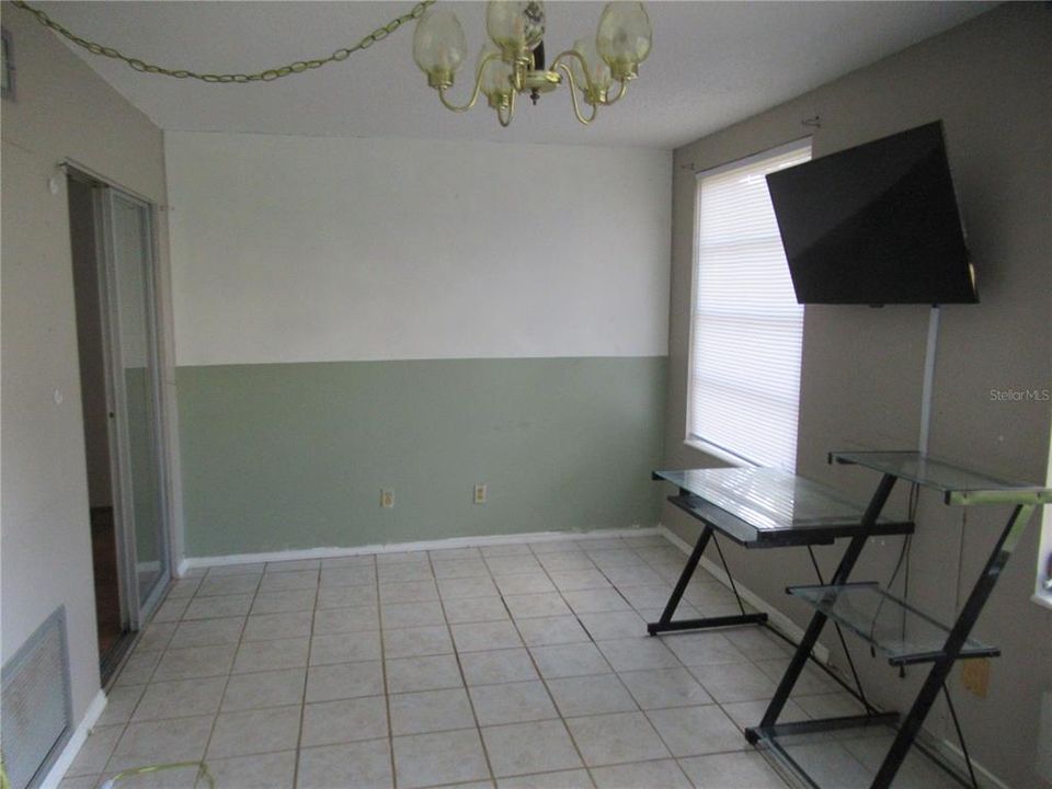 For Rent: $1,650 (2 beds, 2 baths, 1100 Square Feet)