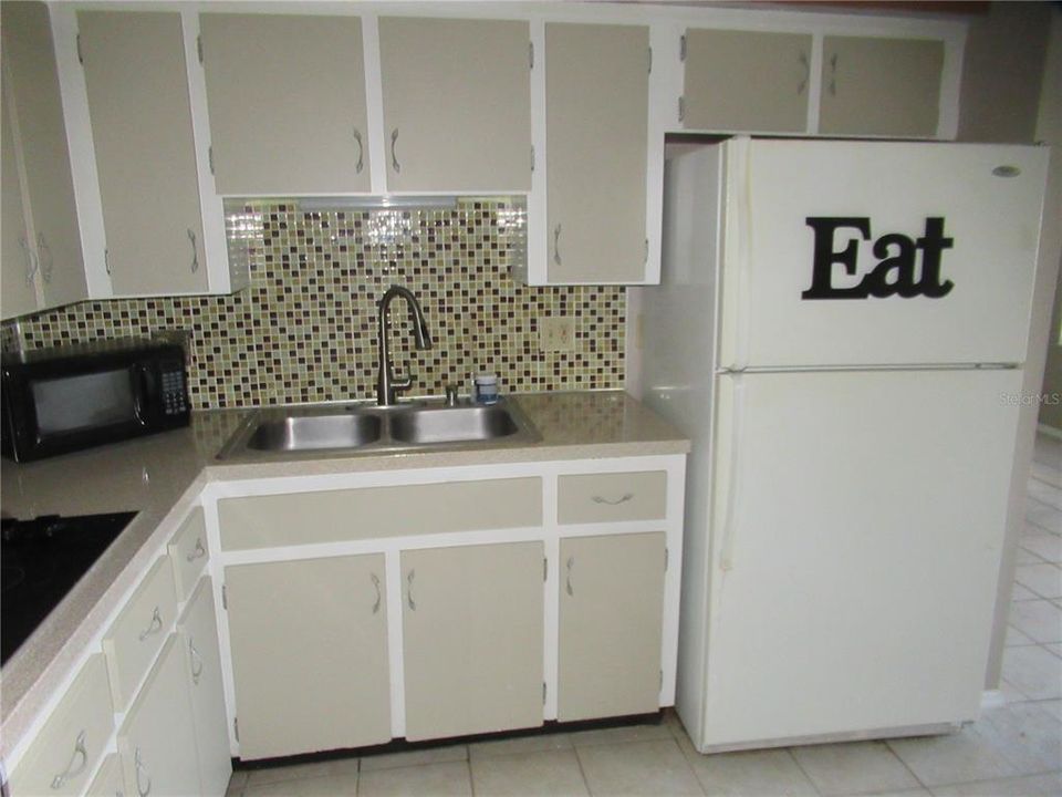 For Rent: $1,650 (2 beds, 2 baths, 1100 Square Feet)