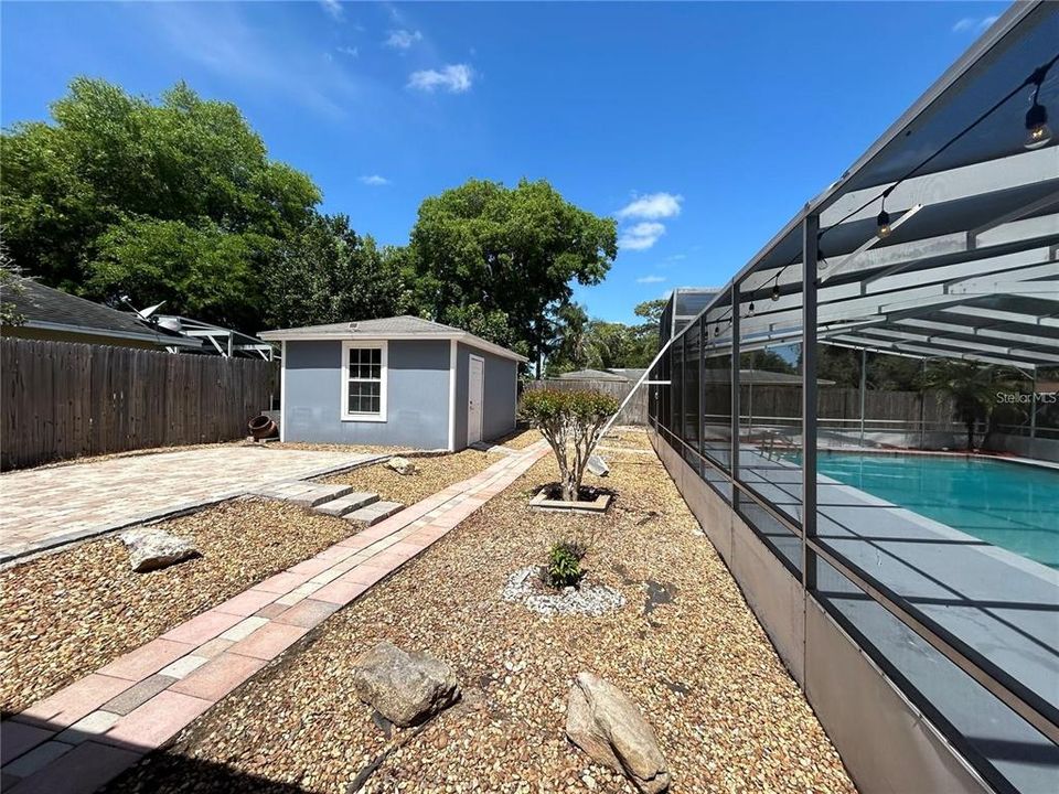 Active With Contract: $430,000 (4 beds, 2 baths, 2410 Square Feet)