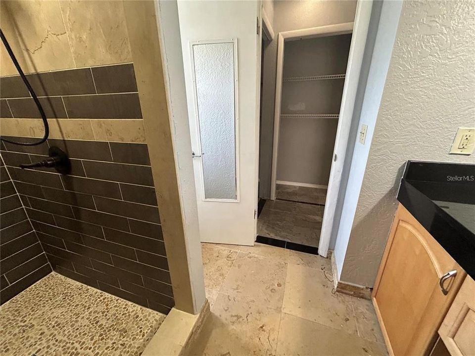 Active With Contract: $430,000 (4 beds, 2 baths, 2410 Square Feet)