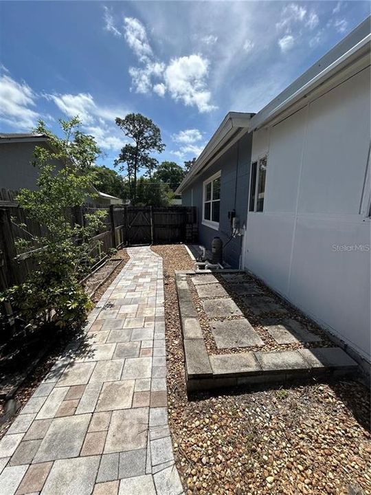 Active With Contract: $430,000 (4 beds, 2 baths, 2410 Square Feet)