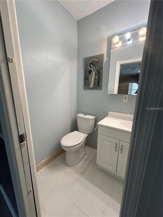 Active With Contract: $430,000 (4 beds, 2 baths, 2410 Square Feet)