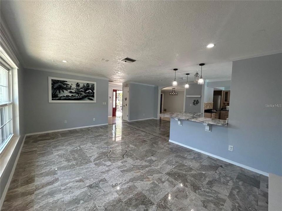 Active With Contract: $430,000 (4 beds, 2 baths, 2410 Square Feet)