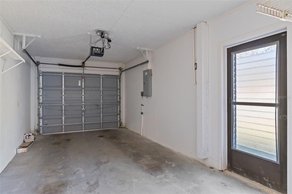 На продажу: $195,000 (2 спален, 2 ванн, 1106 Квадратных фут)