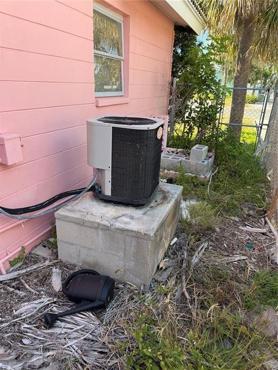 Activo con contrato: $289,000 (2 camas, 2 baños, 952 Pies cuadrados)