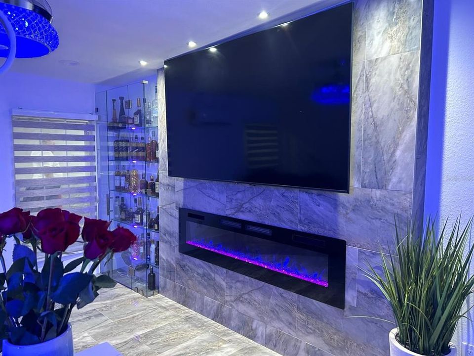 合同活跃: $470,000 (3 贝兹, 2 浴室, 1130 平方英尺)