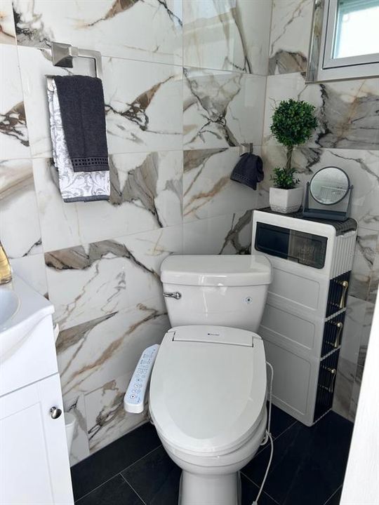 合同活跃: $470,000 (3 贝兹, 2 浴室, 1130 平方英尺)