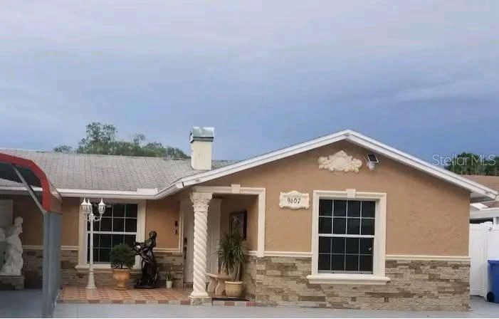 合同活跃: $470,000 (3 贝兹, 2 浴室, 1130 平方英尺)