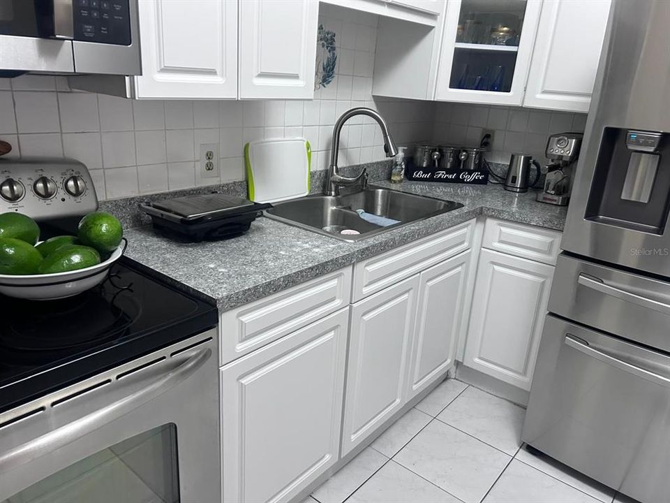 合同活跃: $470,000 (3 贝兹, 2 浴室, 1130 平方英尺)