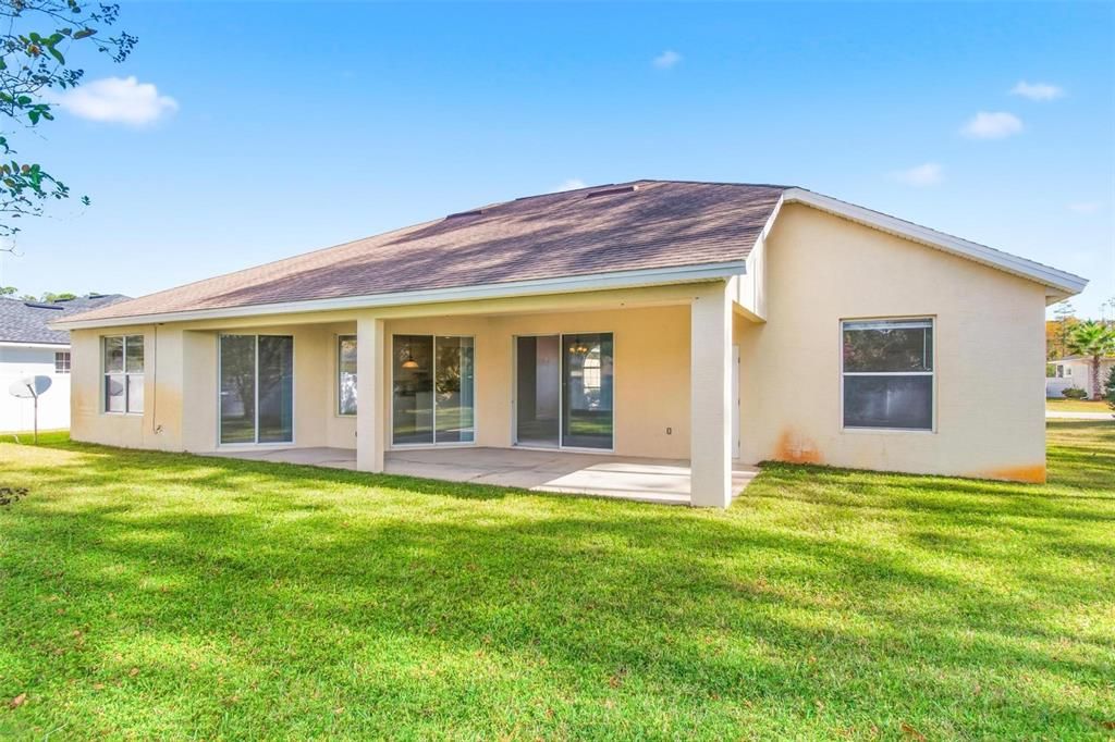 En Renta: $2,500 (4 camas, 2 baños, 2217 Pies cuadrados)