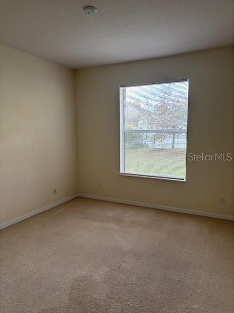 En Renta: $2,500 (4 camas, 2 baños, 2217 Pies cuadrados)