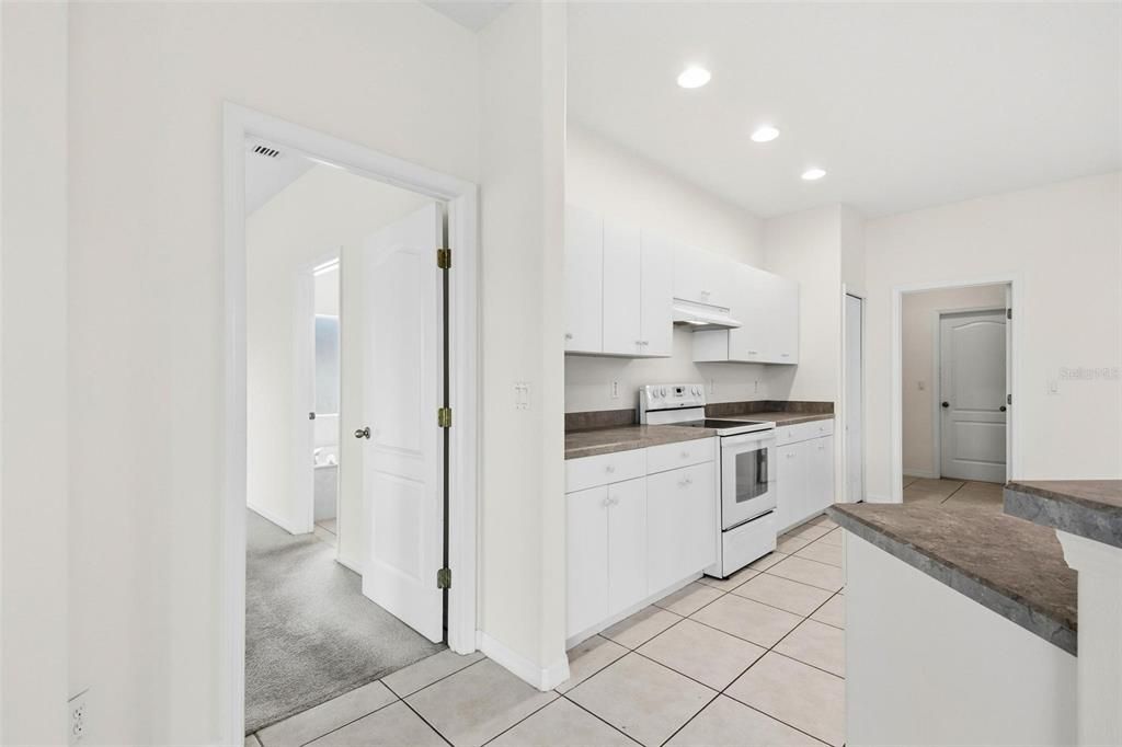 En Renta: $2,500 (4 camas, 2 baños, 2217 Pies cuadrados)