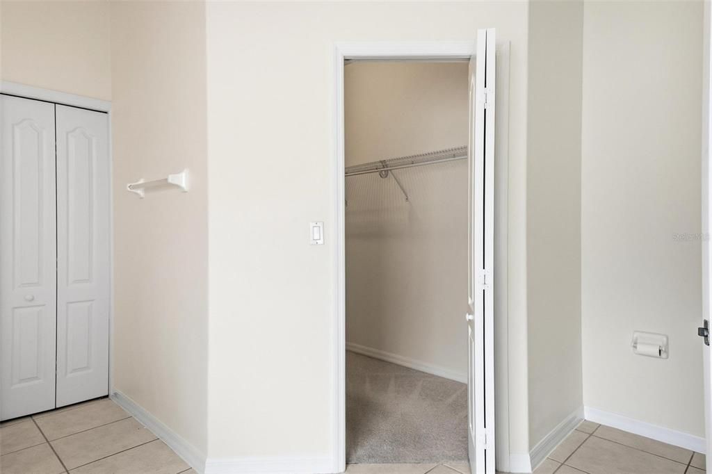 En Renta: $2,500 (4 camas, 2 baños, 2217 Pies cuadrados)