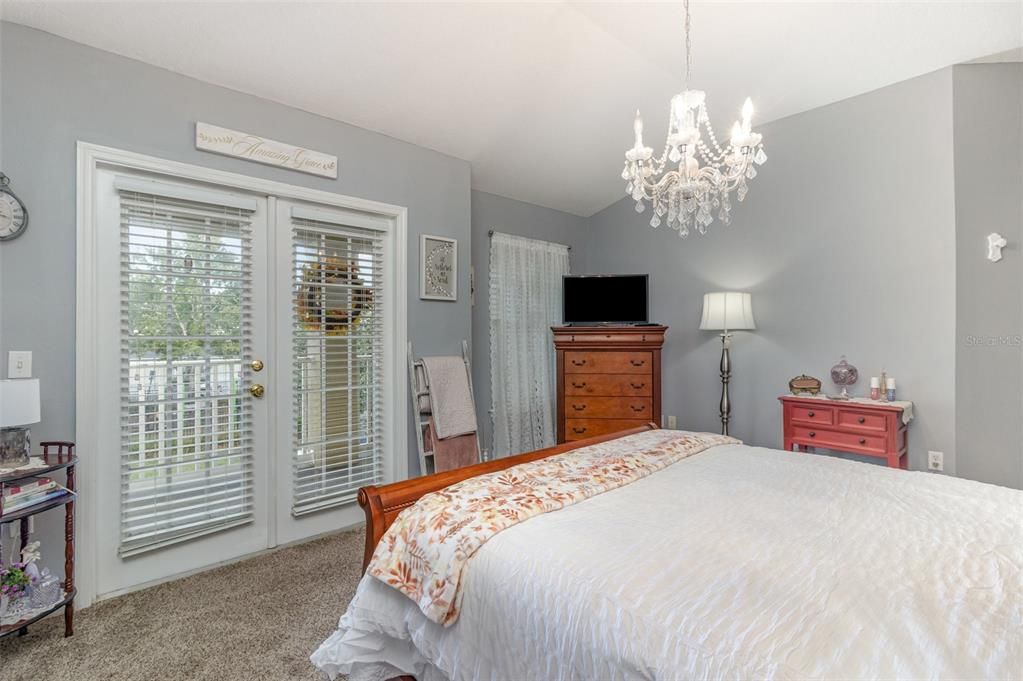 Active With Contract: $285,000 (3 beds, 2 baths, 1855 Square Feet)