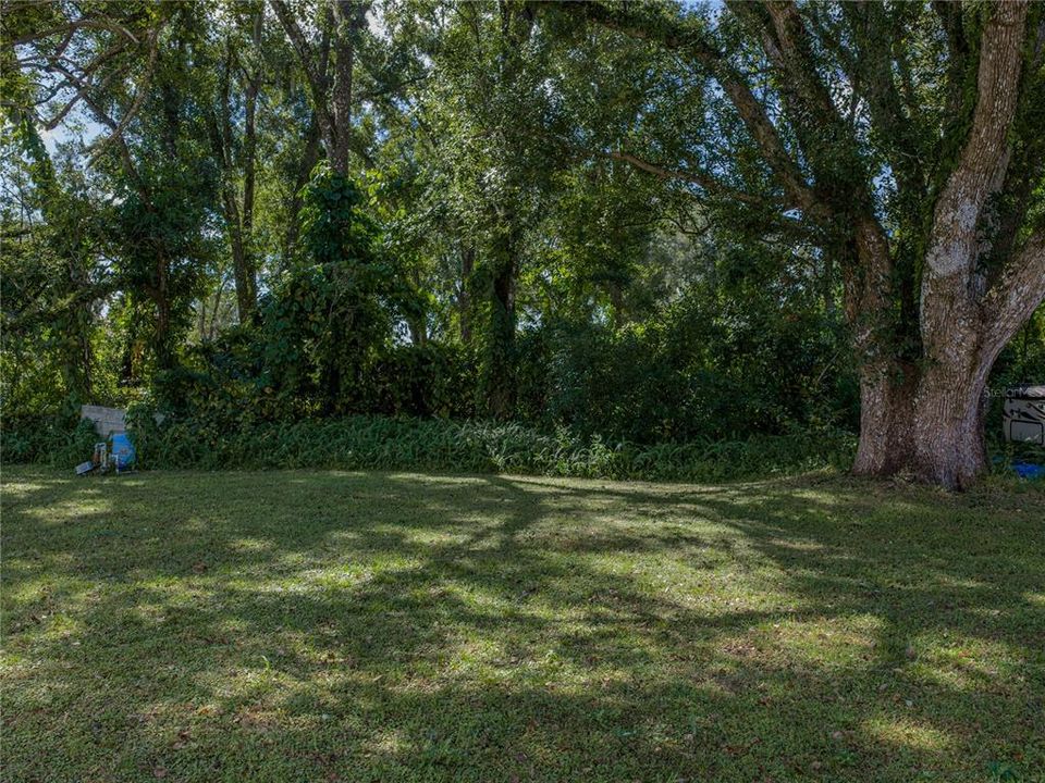 For Sale: $234,900 (2 beds, 1 baths, 840 Square Feet)