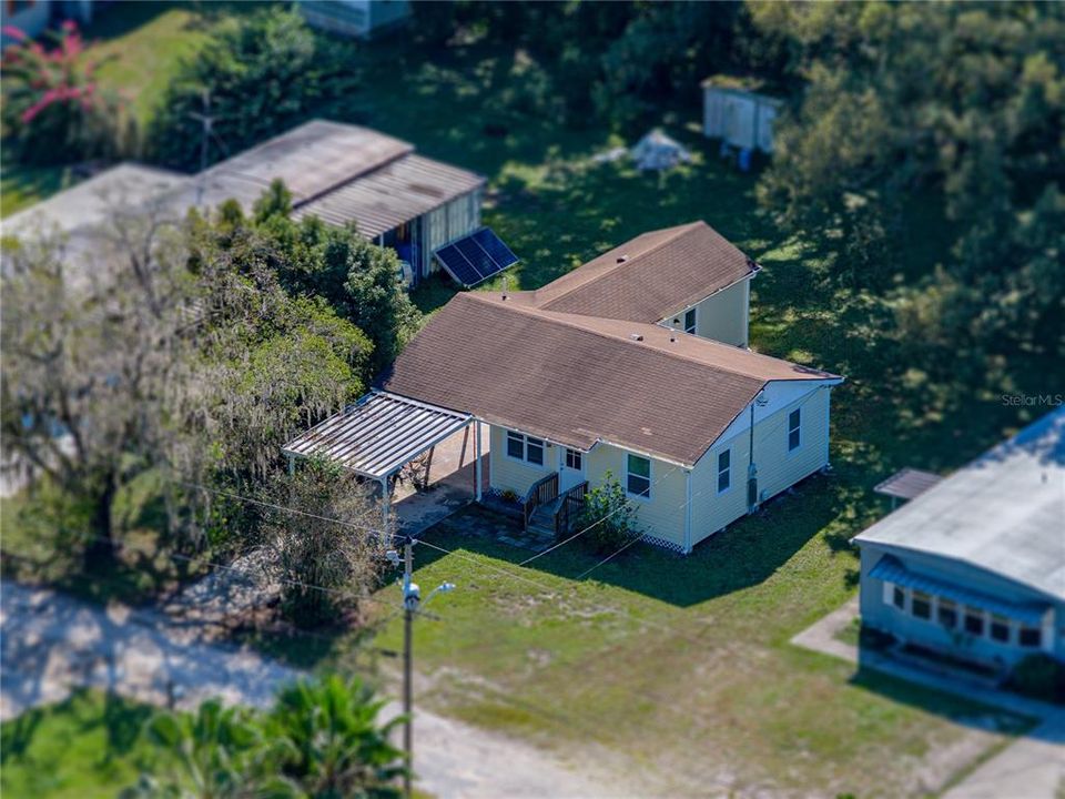 For Sale: $234,900 (2 beds, 1 baths, 840 Square Feet)