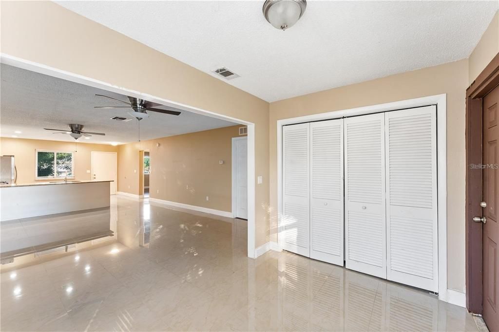 For Rent: $1,750 (2 beds, 2 baths, 1030 Square Feet)