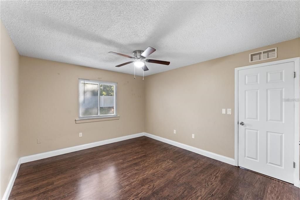 For Rent: $1,750 (2 beds, 2 baths, 1030 Square Feet)