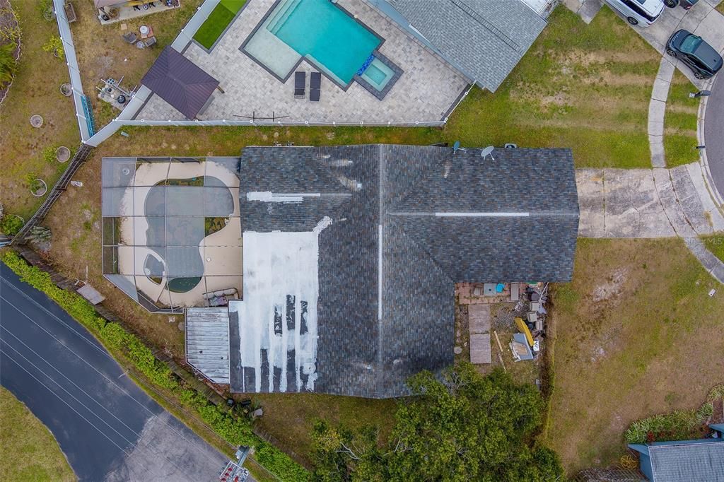 合同活跃: $350,000 (4 贝兹, 3 浴室, 2004 平方英尺)