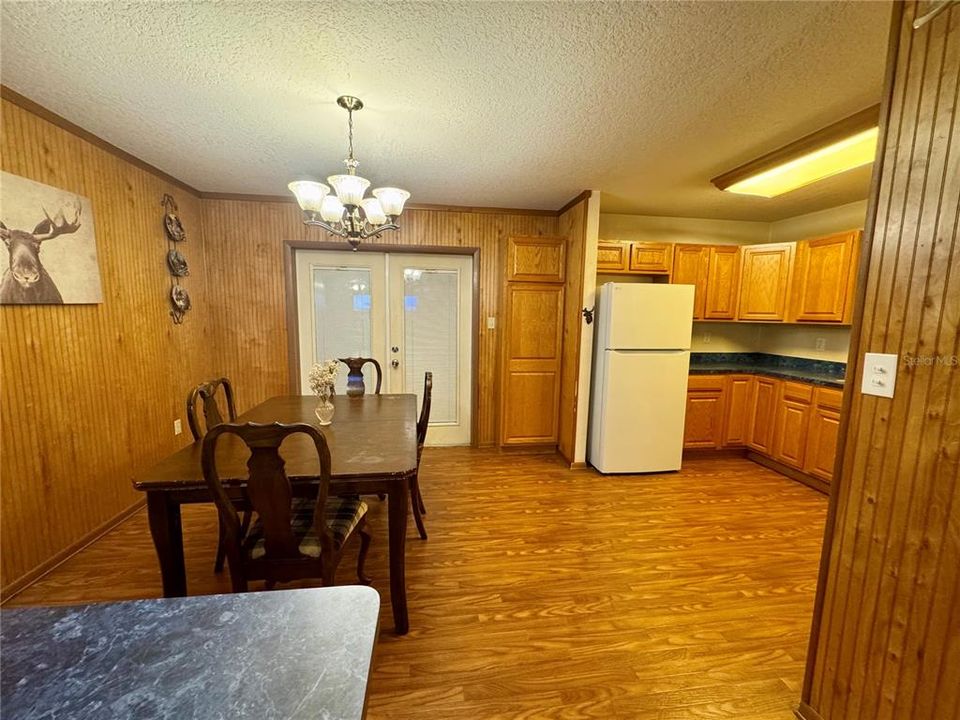 En Venta: $240,000 (3 camas, 2 baños, 1322 Pies cuadrados)