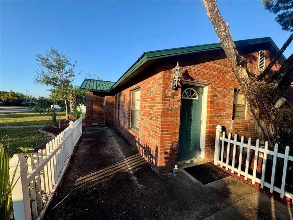 En Venta: $240,000 (3 camas, 2 baños, 1322 Pies cuadrados)