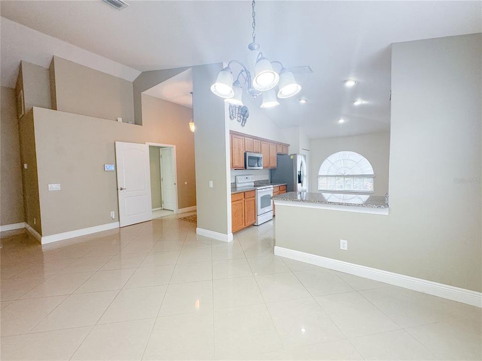 En Venta: $350,000 (3 camas, 2 baños, 1640 Pies cuadrados)