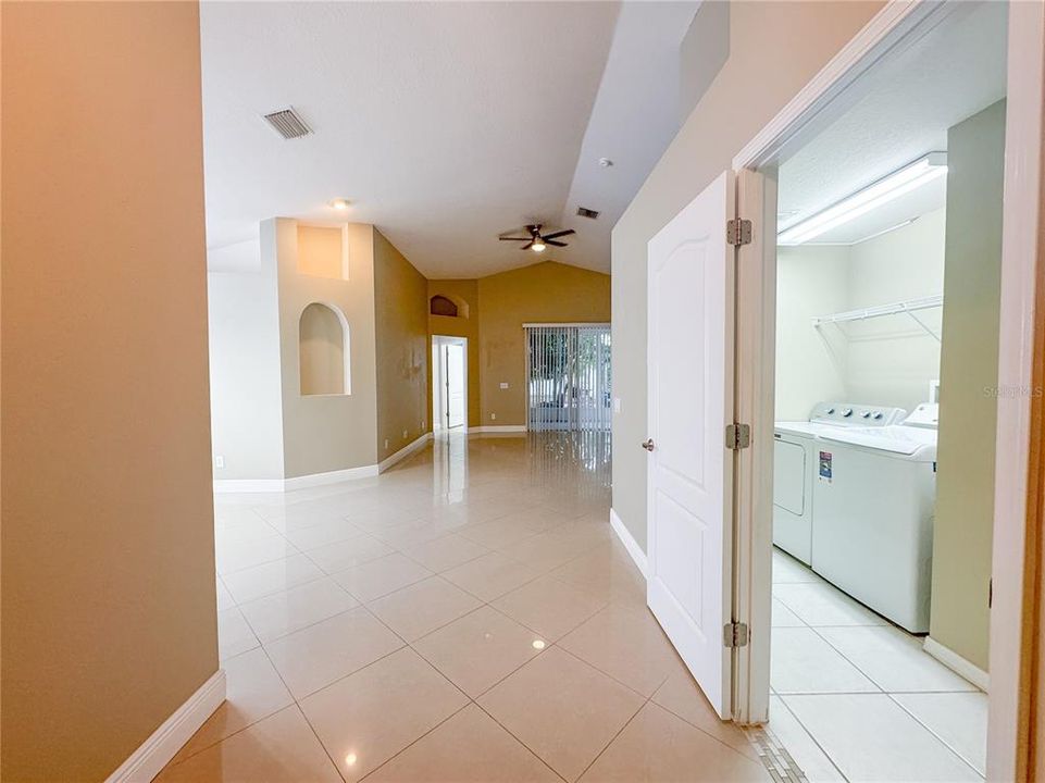 En Venta: $350,000 (3 camas, 2 baños, 1640 Pies cuadrados)