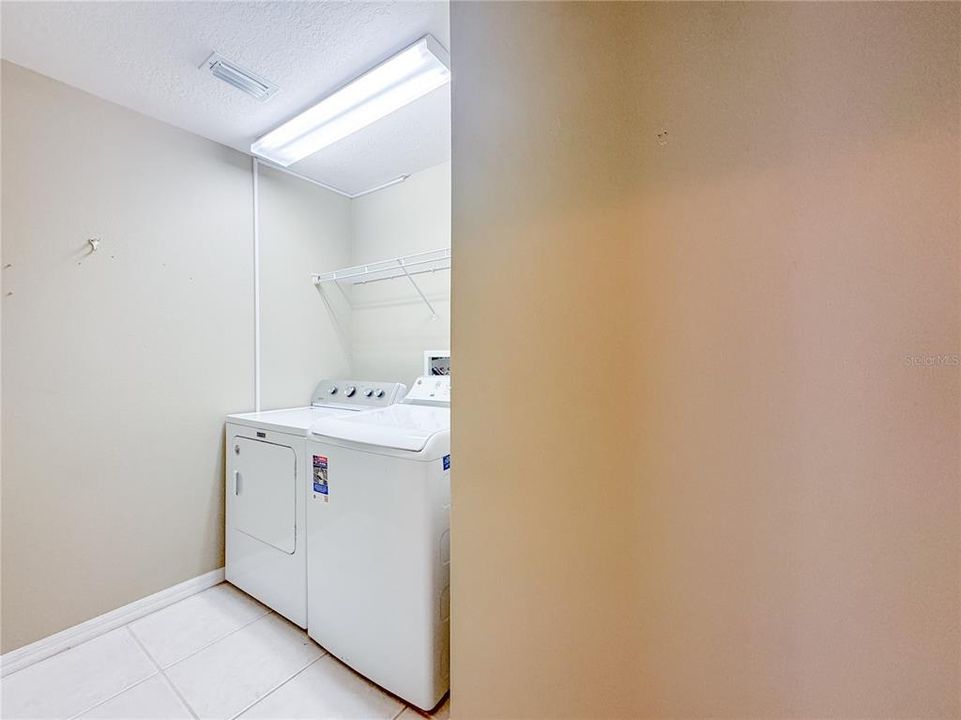 En Venta: $350,000 (3 camas, 2 baños, 1640 Pies cuadrados)