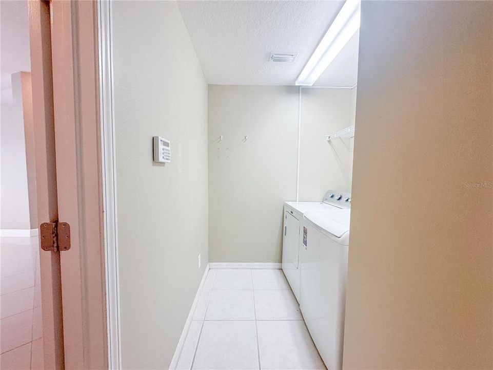 En Venta: $350,000 (3 camas, 2 baños, 1640 Pies cuadrados)