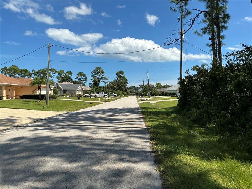 待售: $88,000 (0.32 acres)