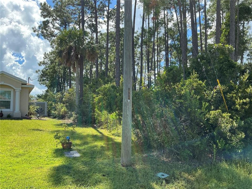 待售: $88,000 (0.32 acres)